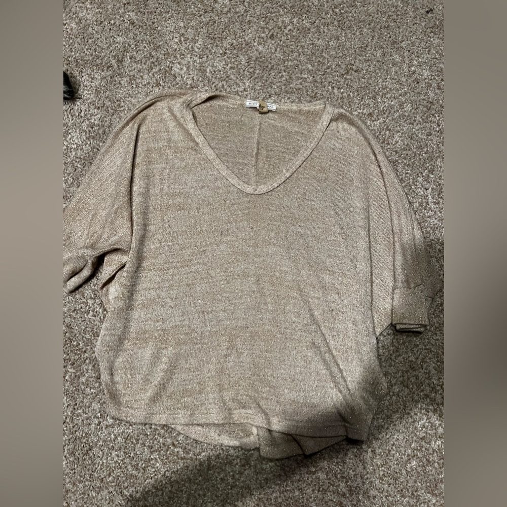 3/4 sleeve shirt